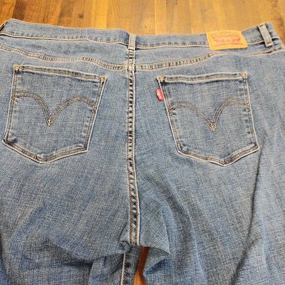 Levi's Women's 18 M Classic Boot Jeans Blue Stretch Waist Plus Size 29" Inseam - Picture 7 of 10